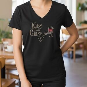 Chris's Stuff Kiss My Glass  Rhinestone T-Shirt  SZ M